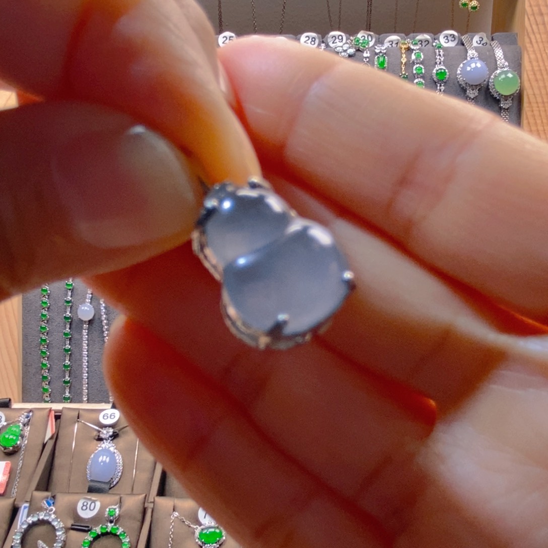 颈饰银S925镶嵌翡翠吊坠