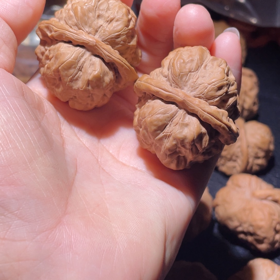 桃核吊坠39尺蛤蟆头