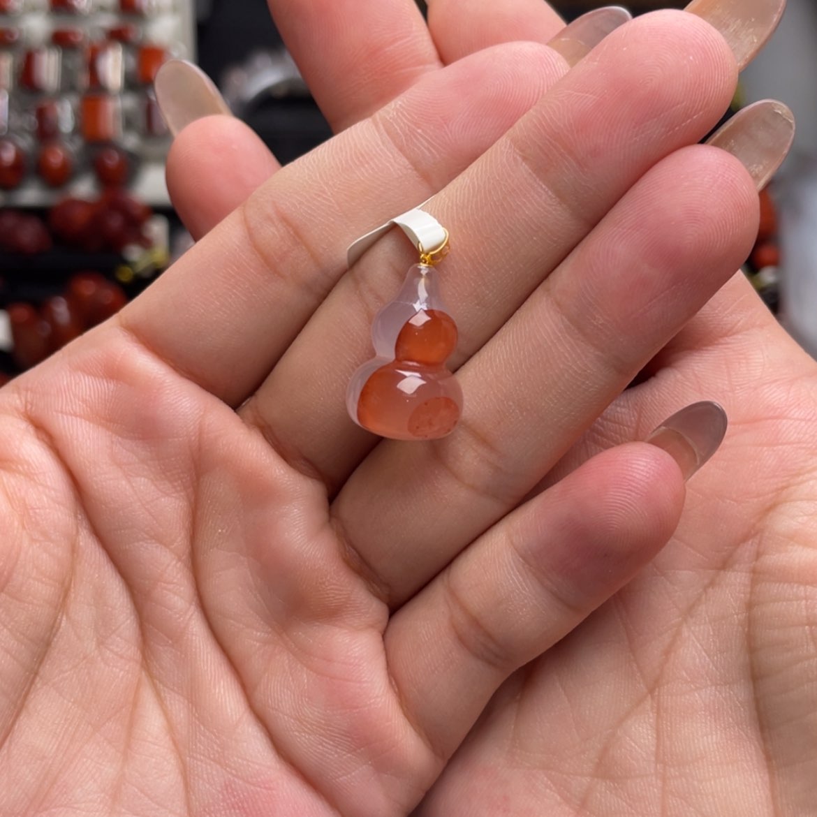 【闪购商品】18K金镶嵌葫芦吊坠南红玛瑙