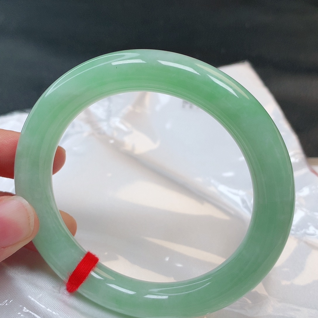 翡翠手镯未镶嵌90号