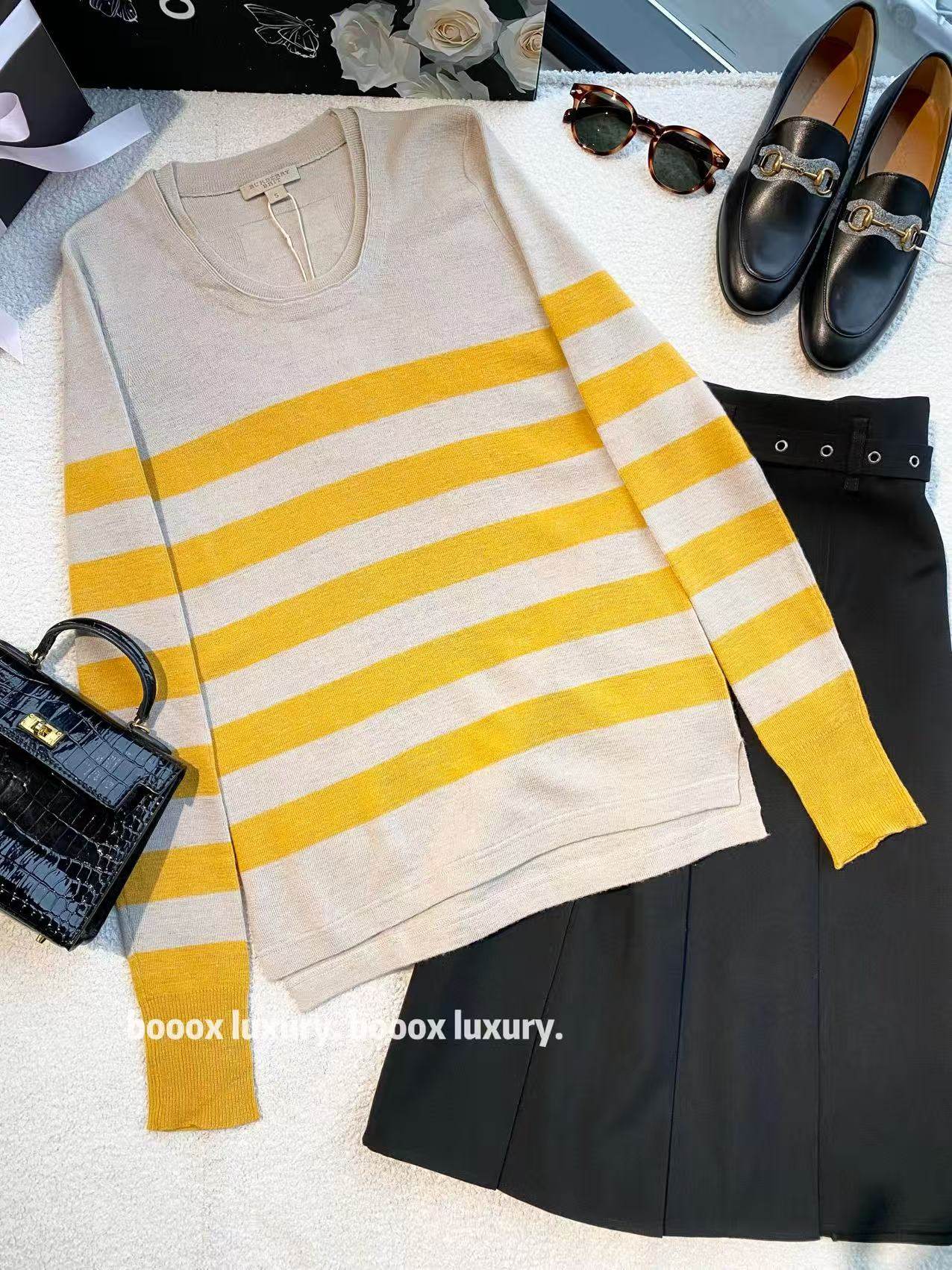 95新 BURBERRY/博柏利 aa3774 羊毛 条纹毛衣 s码 