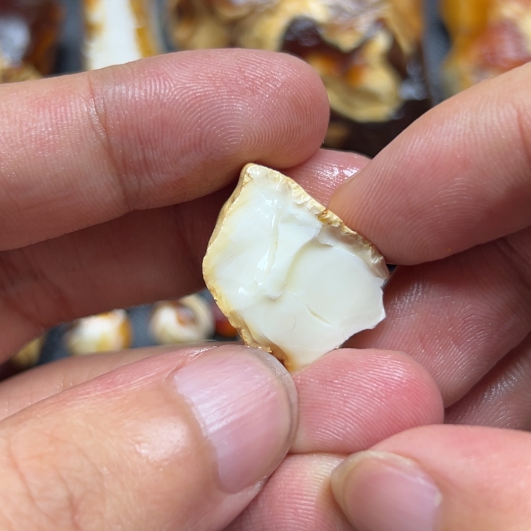 定制琥珀未镶嵌琥珀蜜蜡原石定制