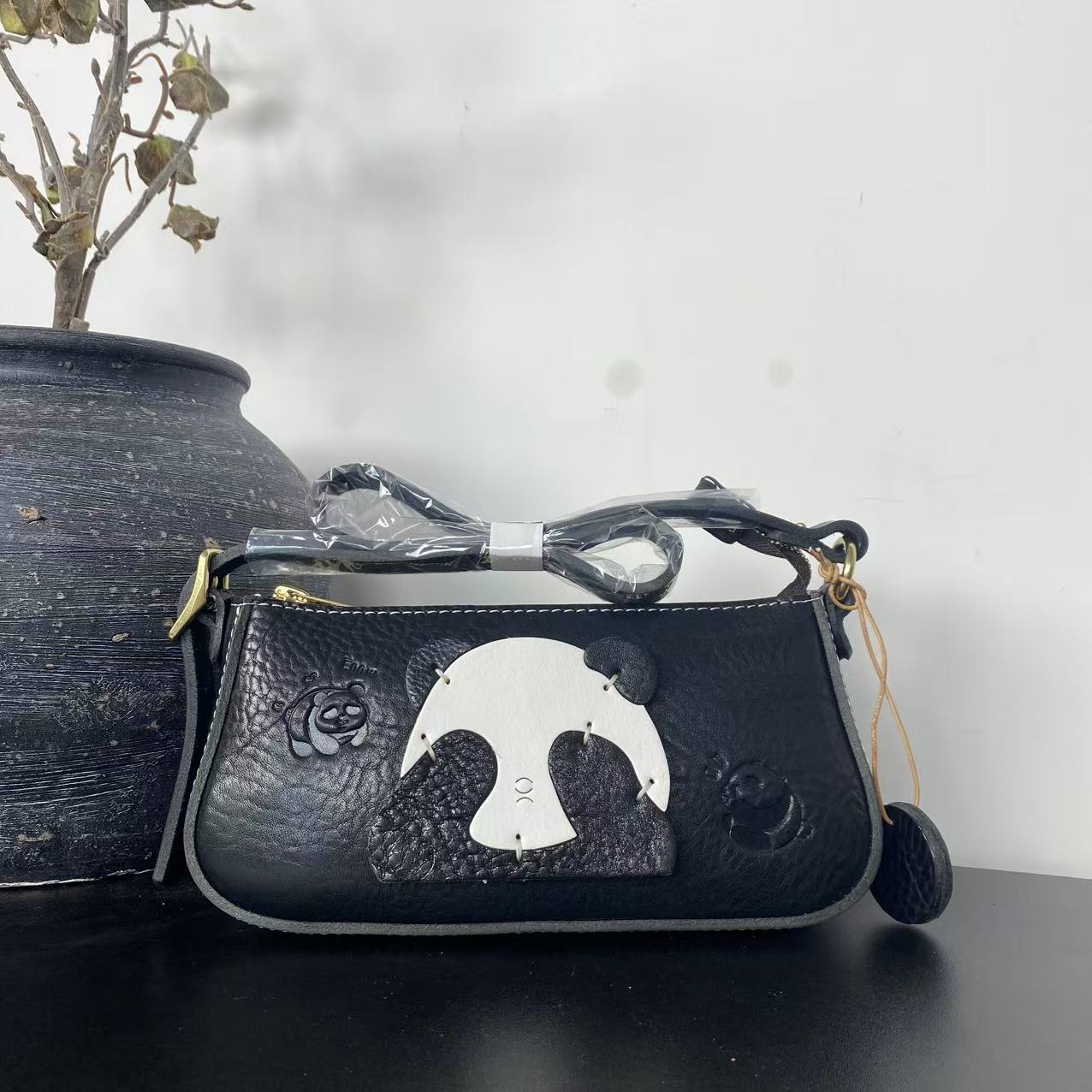 艾祺玥原创设计手工百搭多巴胺创意单肩包包  小麻将-黑色熊猫