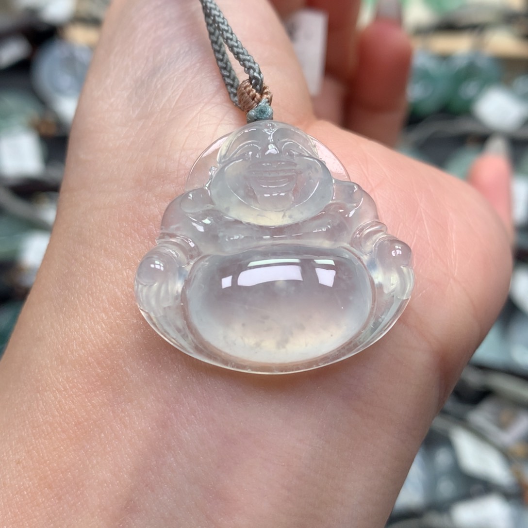 翡翠颈饰未镶嵌佛公