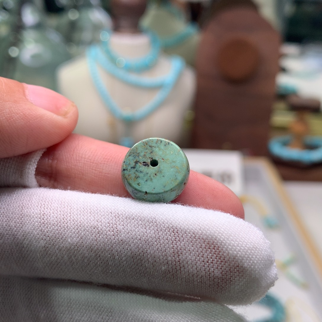 绿松石配饰未镶嵌