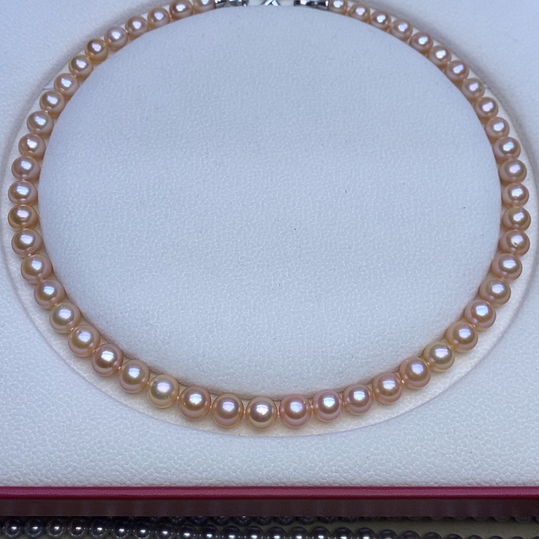 未镶嵌淡水珍珠项链无核 粉橙色