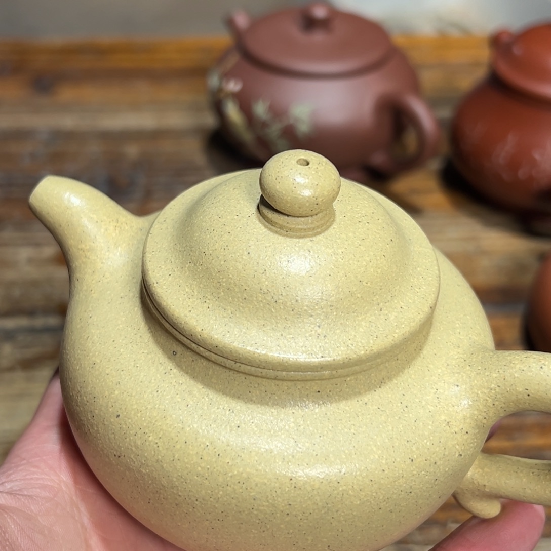 紫砂茶壶紫砂的味道很浓