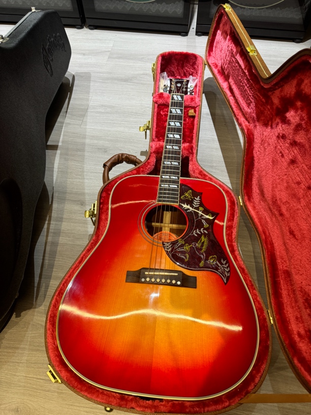 吉他 Gibson吉普森 蜂鸟redspruce 电箱41寸