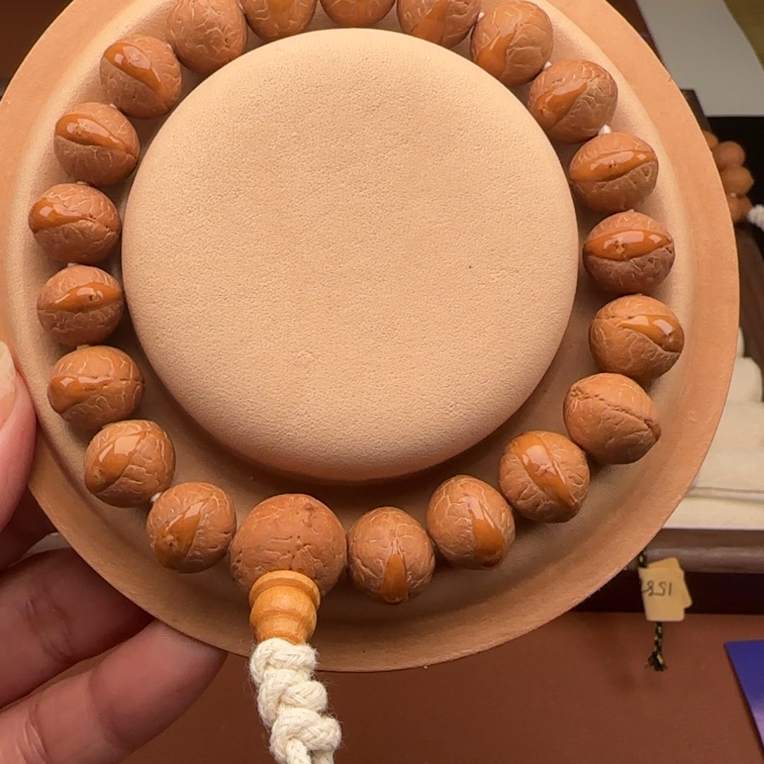 凤眼菩提吊坠飞碟