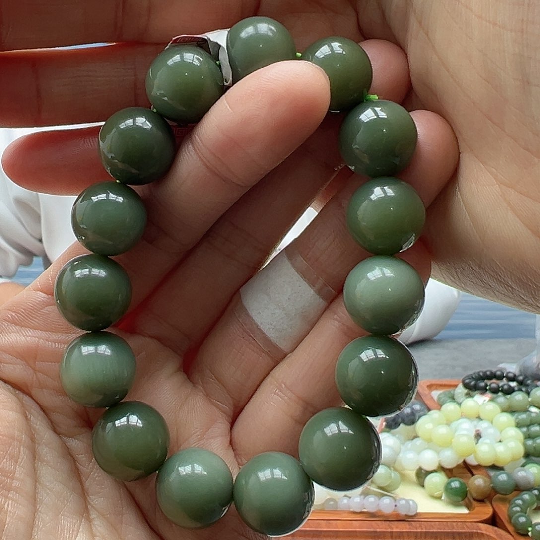 和田玉手串未镶嵌14沙枣青