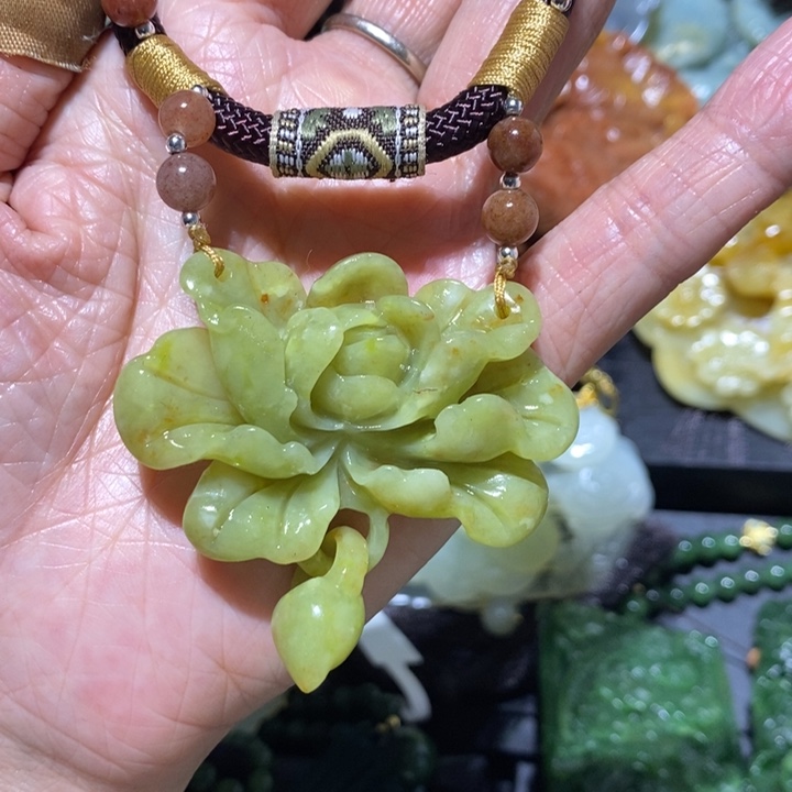 岫玉岫玉吊坠未镶嵌