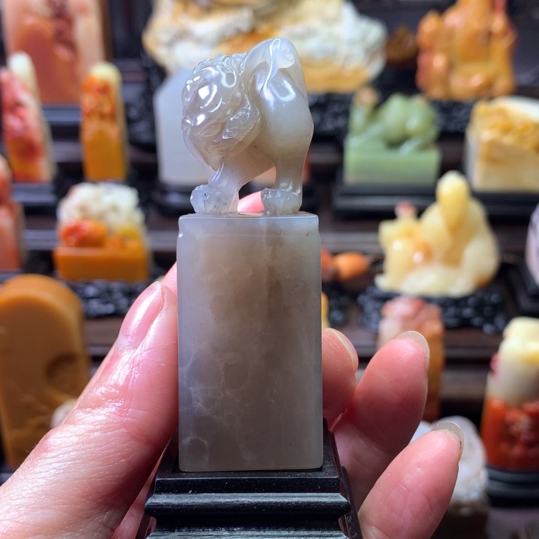 寿山石印石寿山石坑头牛角冻