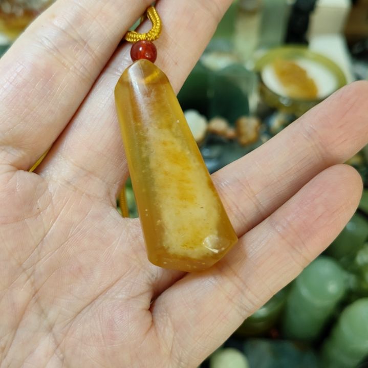 岫玉未镶嵌挂坠款式