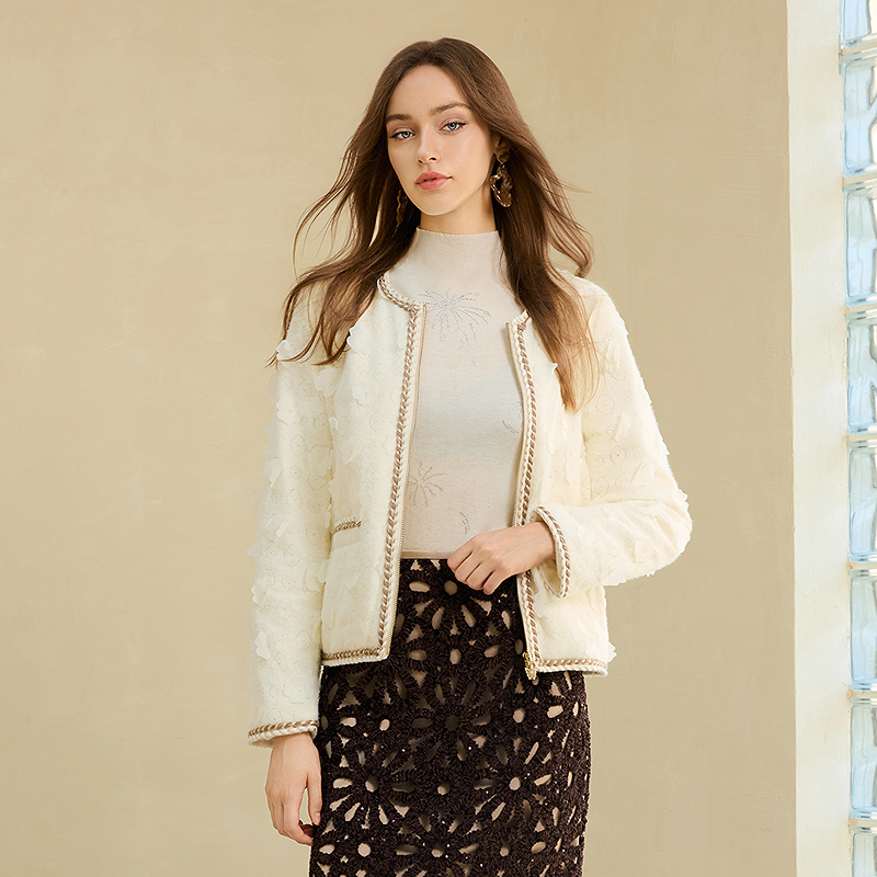 BADINA羽绒服654H119