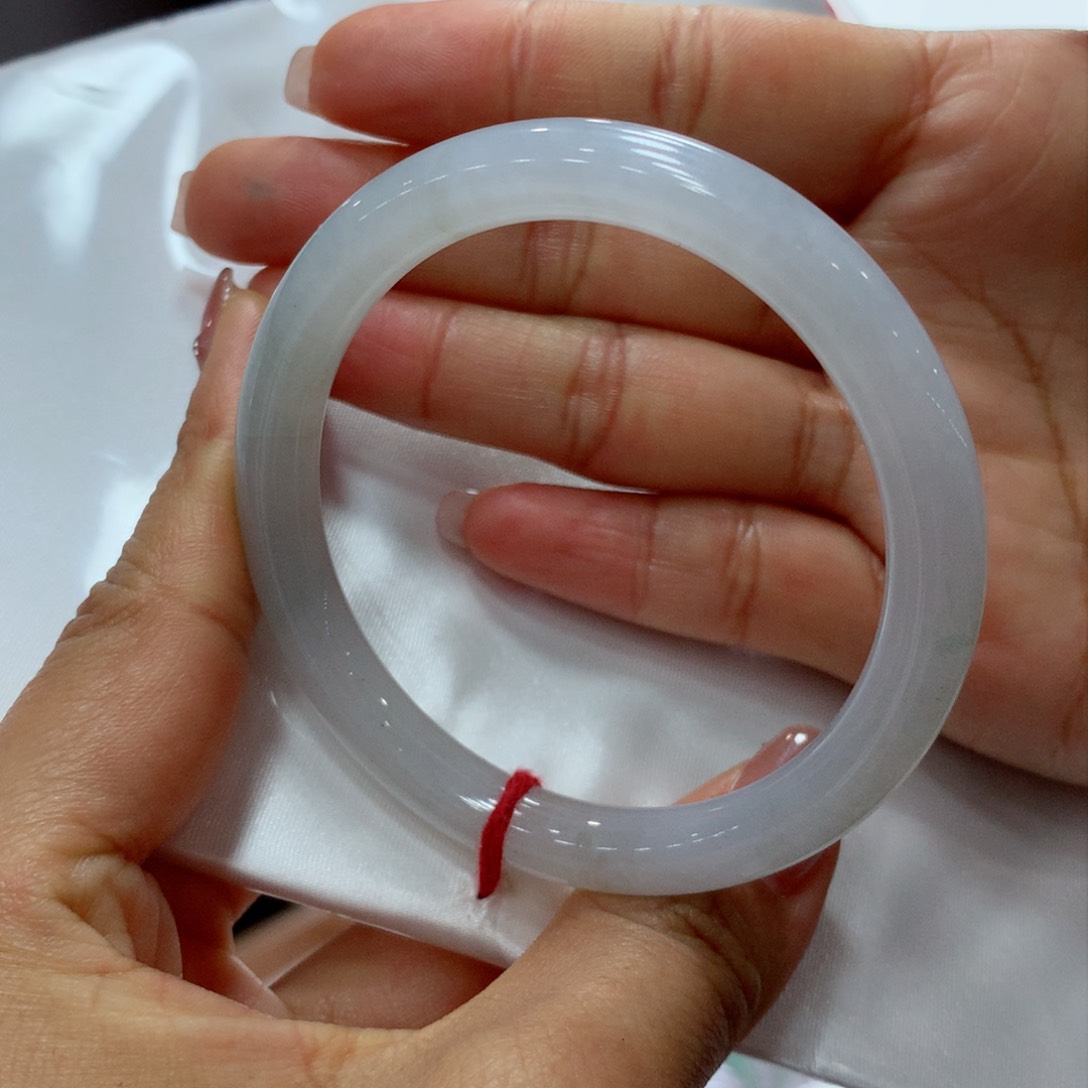 翡翠手镯未镶嵌买断