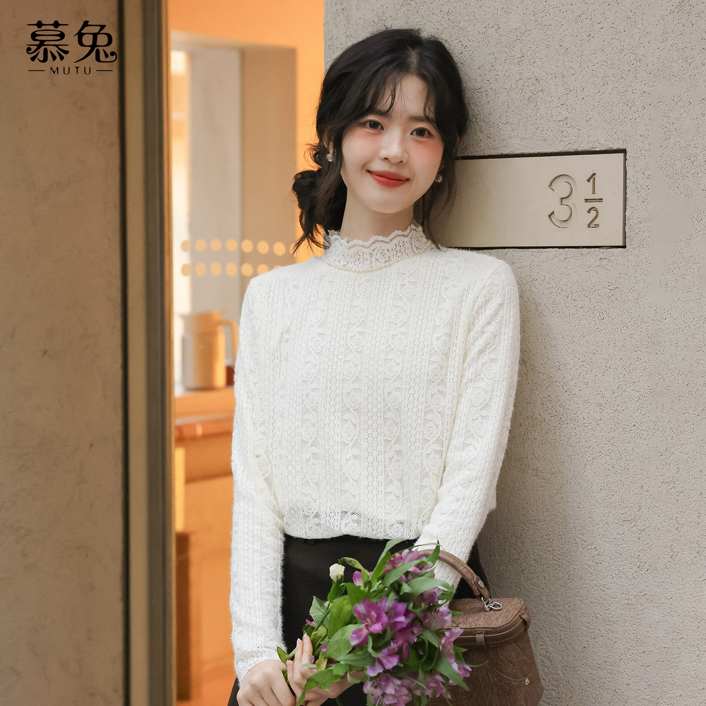 法式气质半高领蕾丝衬衫女2025冬季新款加绒加厚长袖打底上衣