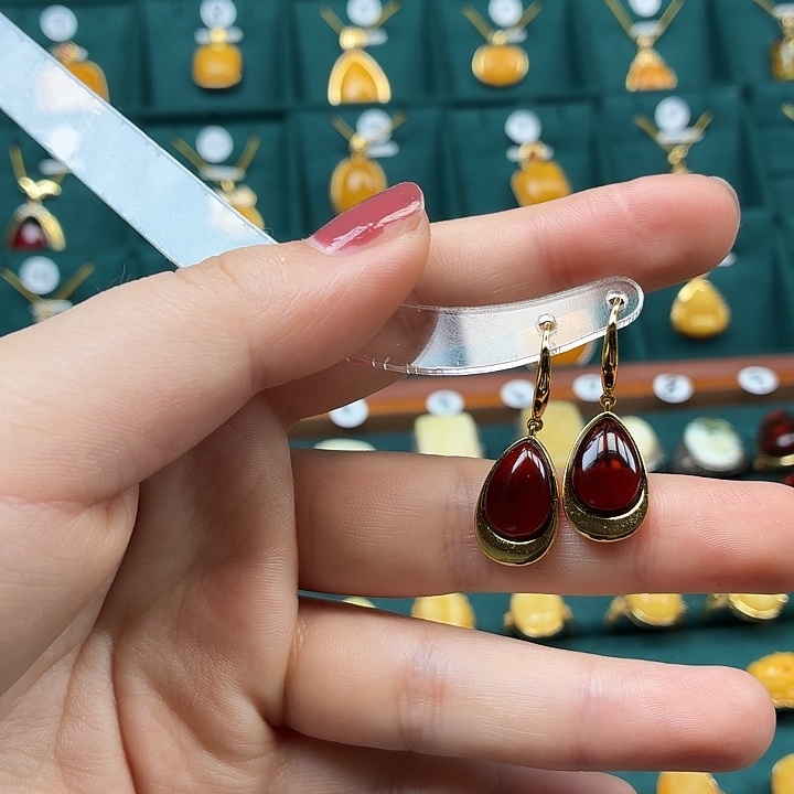 琥珀银S925镶嵌耳饰