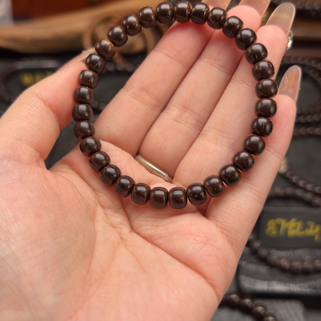 L***＂吊坠椰蒂76老型38颗手持zy 