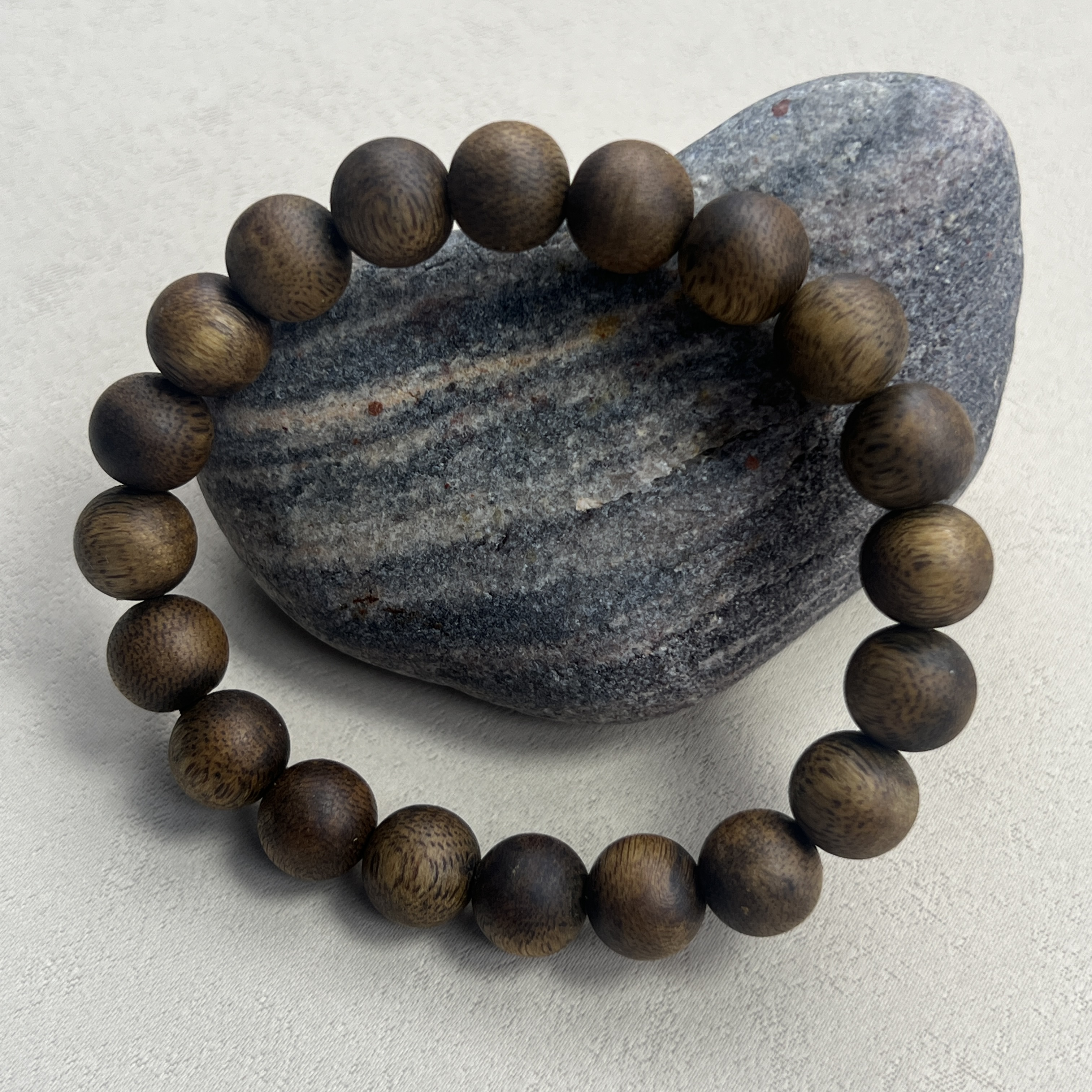 YH-058098海南黎母山虫漏满结油沉香1.0单圈约7g