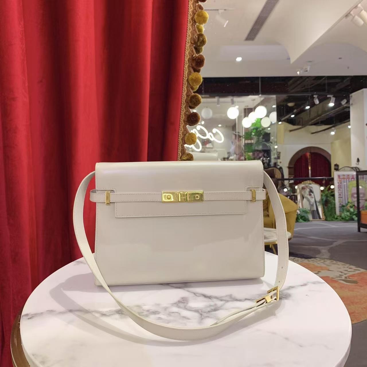 95新 YSL/圣罗兰 GGS 萌萌丨曼哈顿中号白金单肩包/41331329