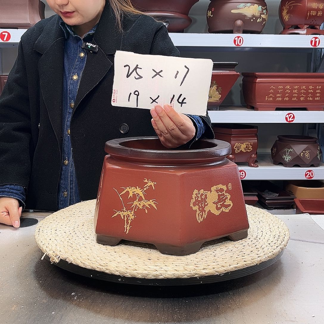紫砂花盆紫砂花盆