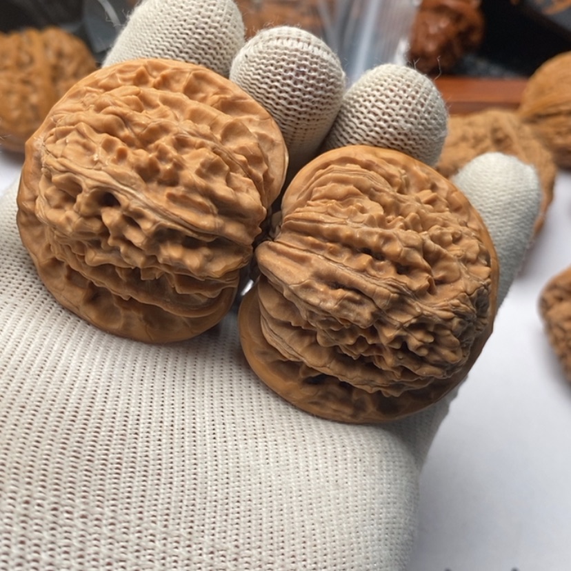 【闪购商品】文玩核桃把件M**微296楼子