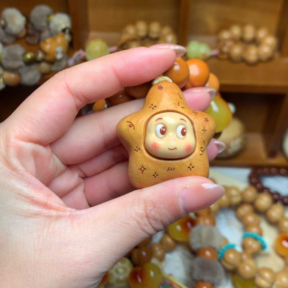断***蝶猴头核桃吊坠星星人
