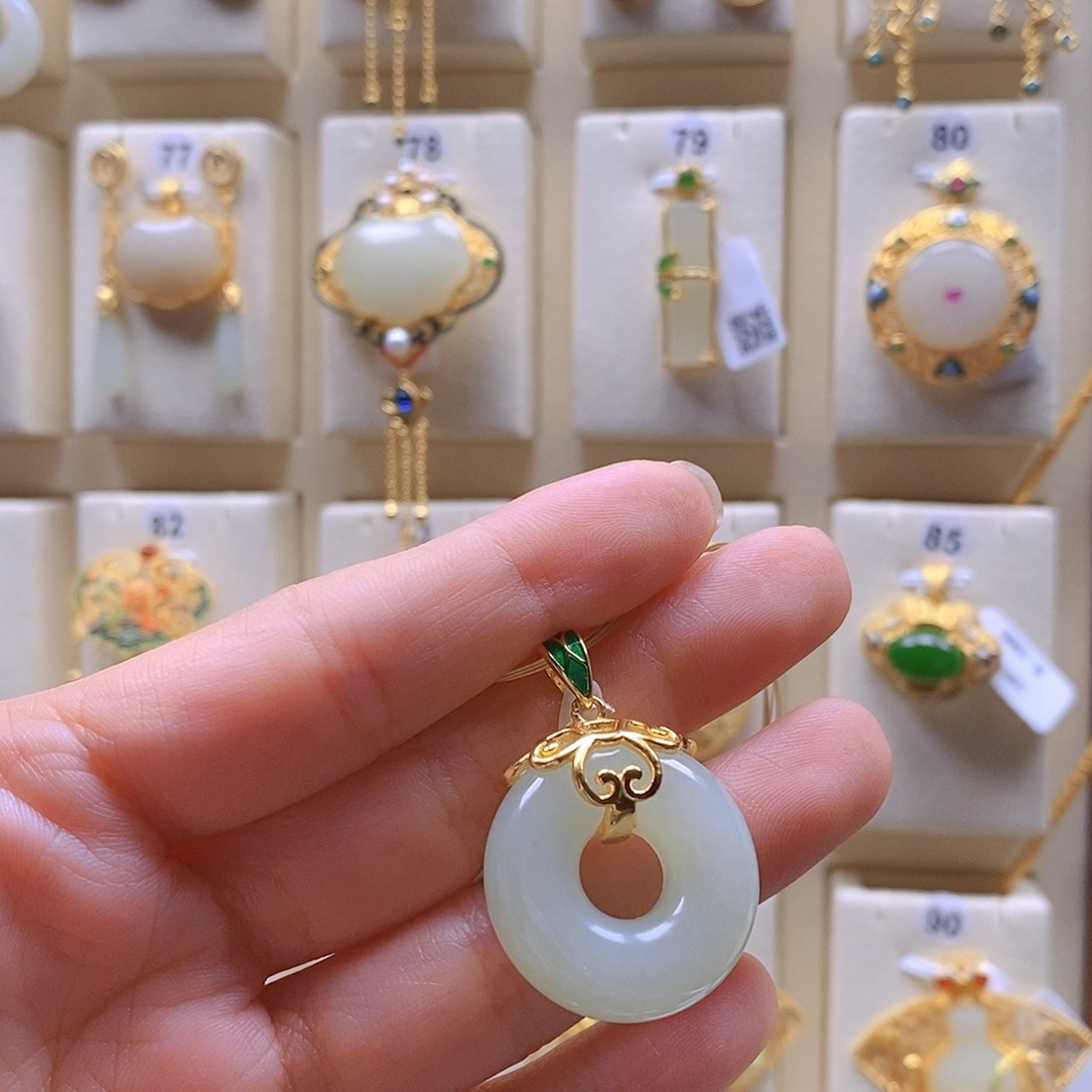 和田玉颈饰银S925镶嵌