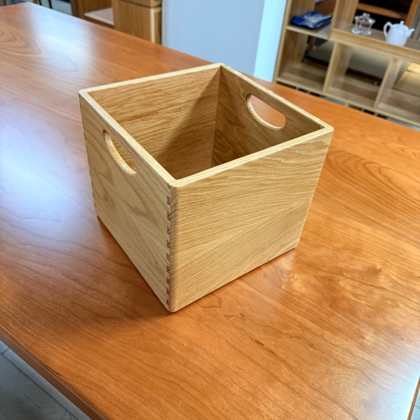 23 x 23 x 20北美白橡木百宝箱