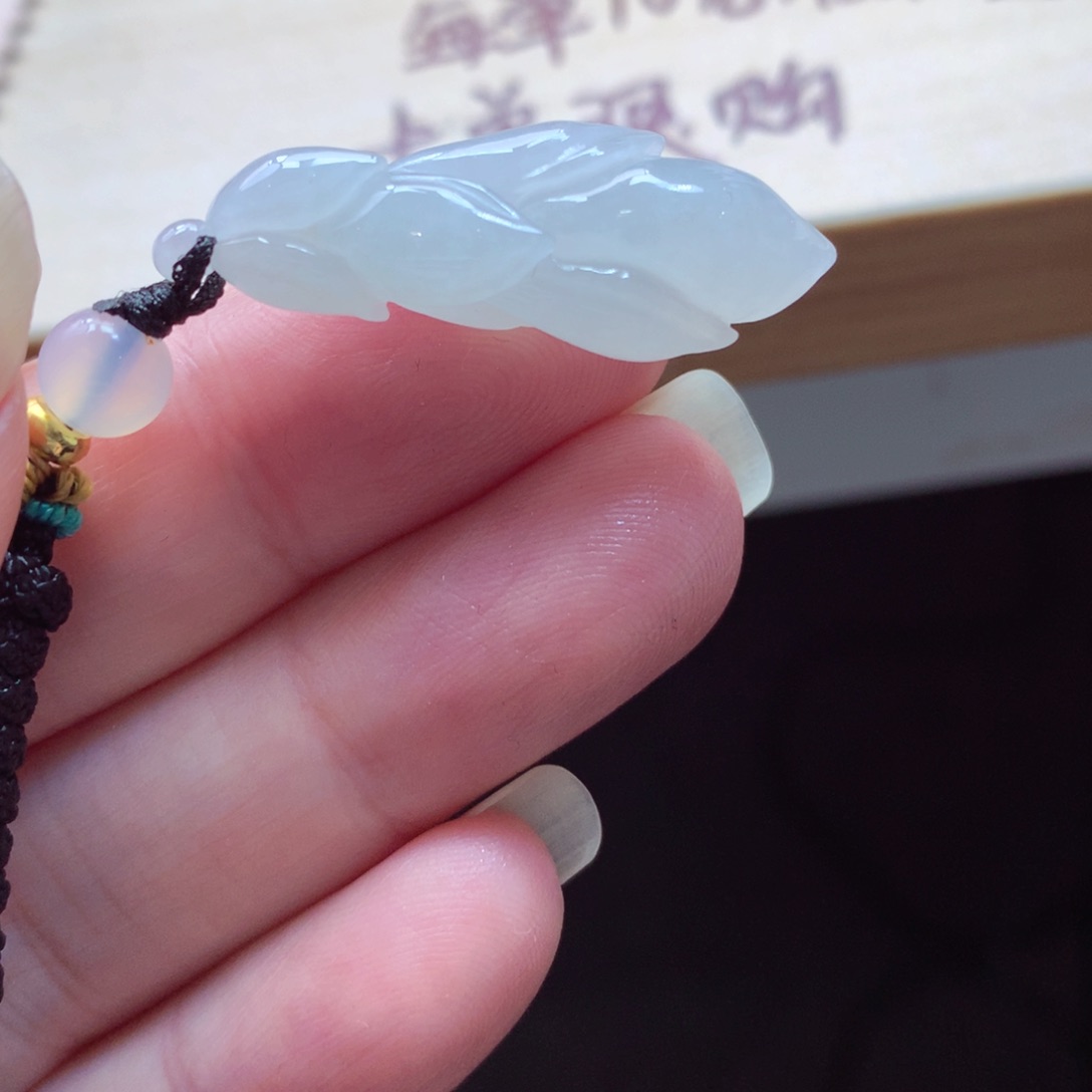 翡翠颈饰未镶嵌吊坠