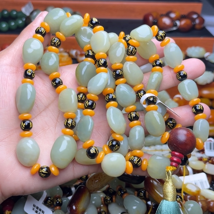 和田玉颈饰未镶嵌L****玩