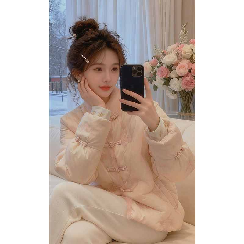 兹伊翰【粉蝶】新中式宫廷风气质棉服2025冬季新款国风盘扣设计棉衣