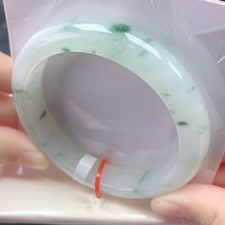 翡翠未镶嵌手镯55圈