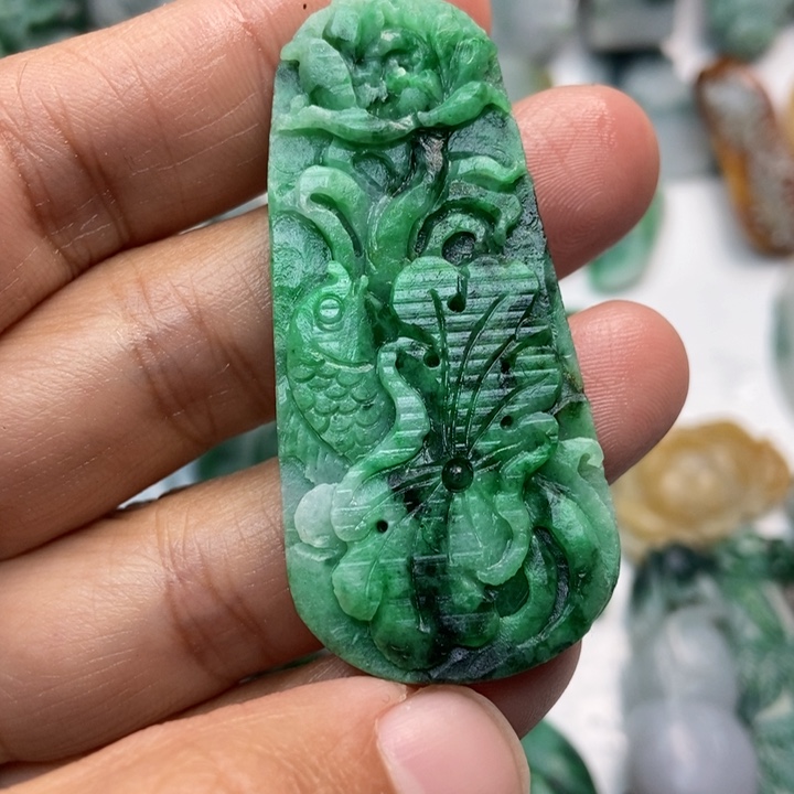 定制翡翠未镶嵌翡翠