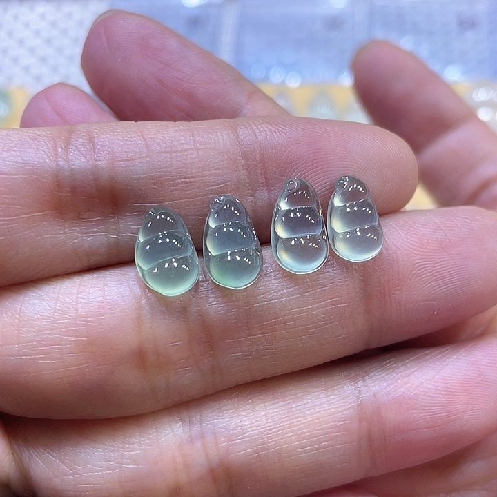 定制翡翠未镶嵌一手