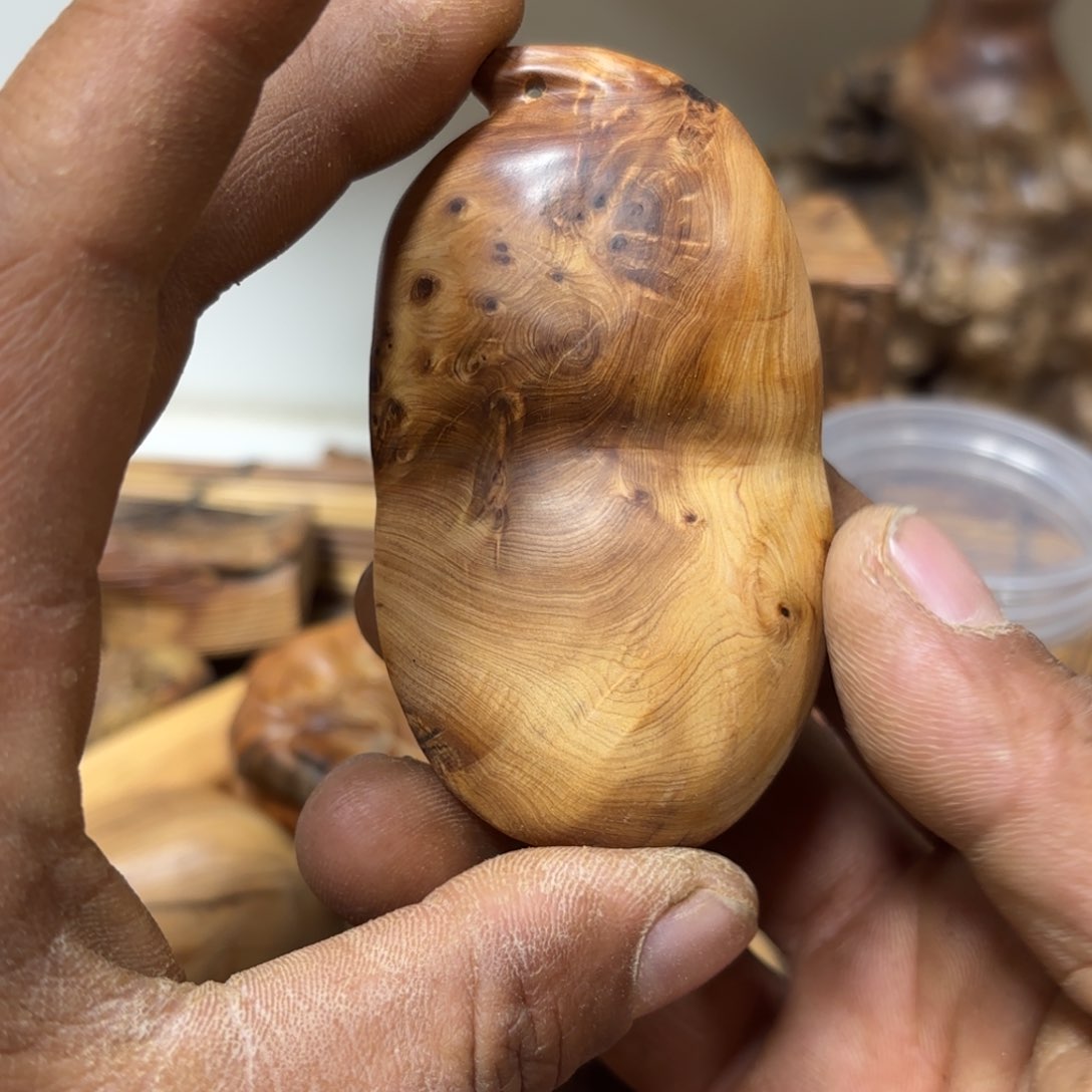 柏木（崖柏）龙****窝北太行随行手把件