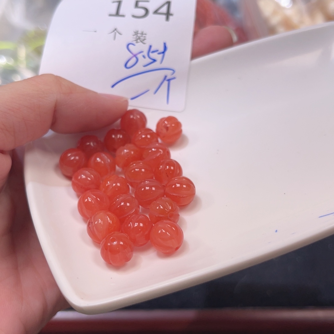 水晶未镶嵌珠宝半成品154 。       