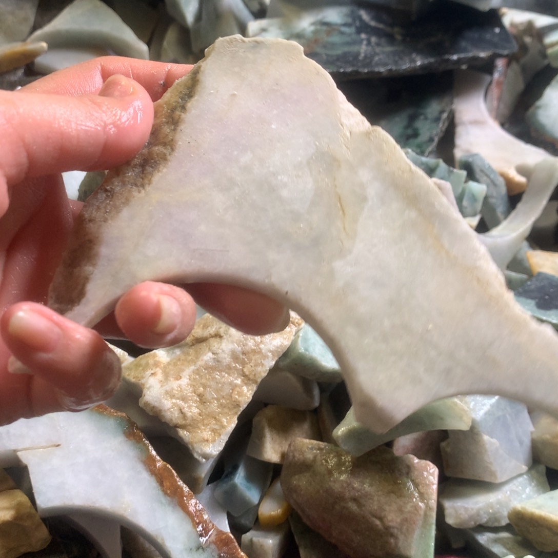 翡翠颈饰未镶嵌缅甸翡翠