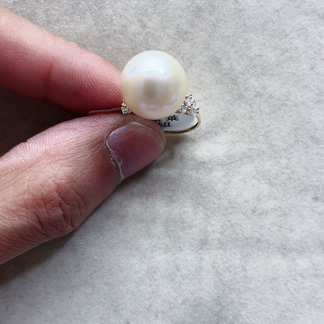 海水珍珠戒指18K金镶嵌
