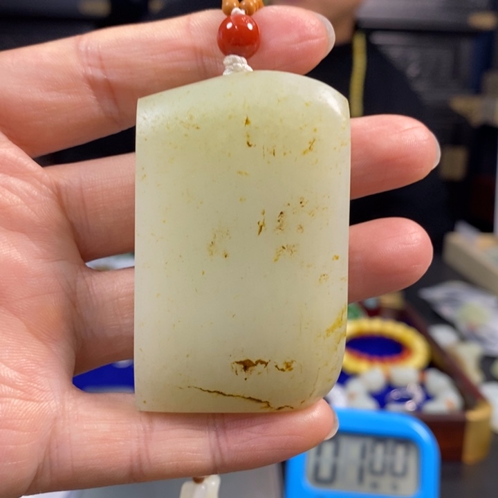 光***箭和田玉未镶嵌颈饰