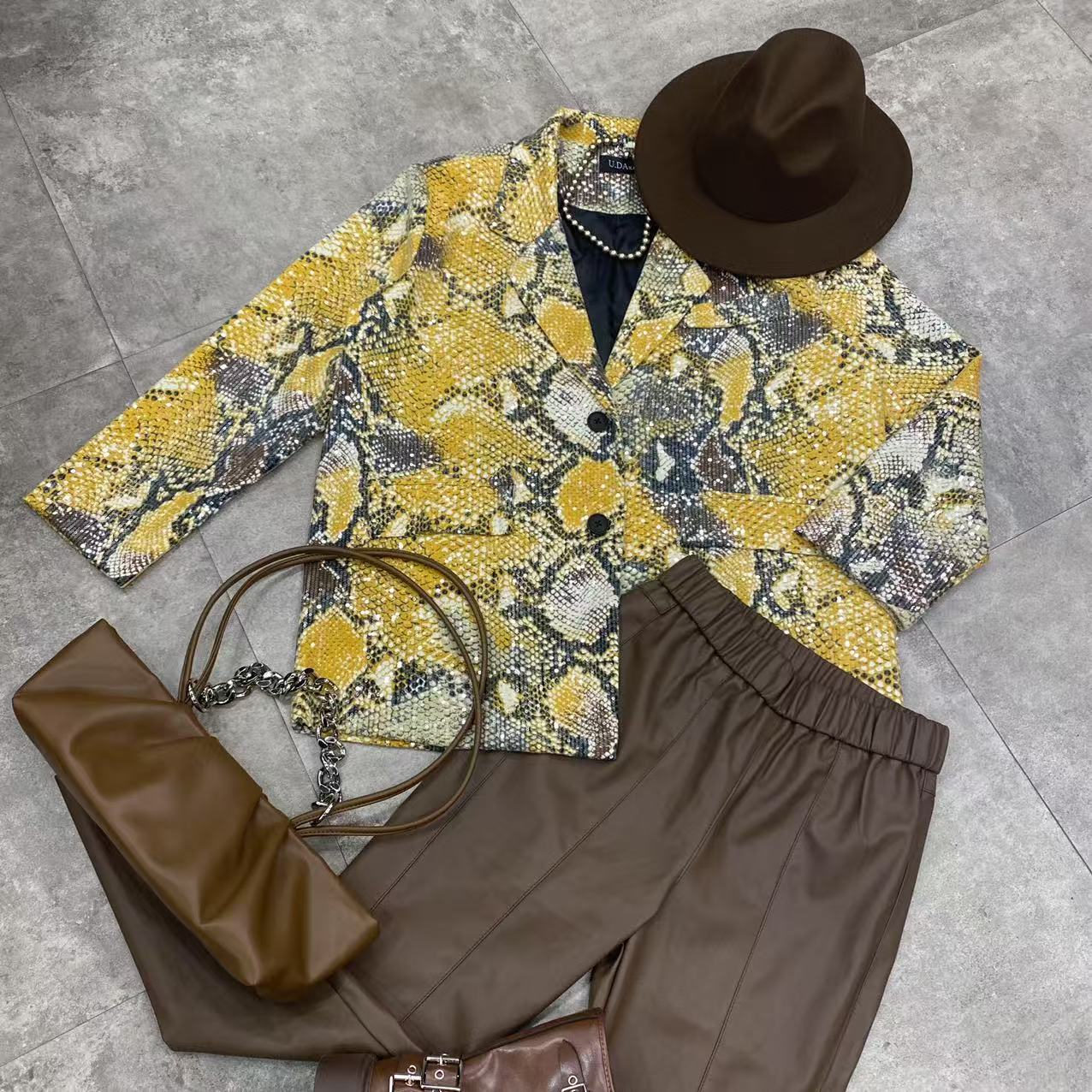 【优搭严选】时尚百搭设计款气质休闲重工亮片西服