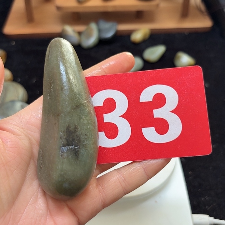 和田玉（糖玉）未镶嵌挂件