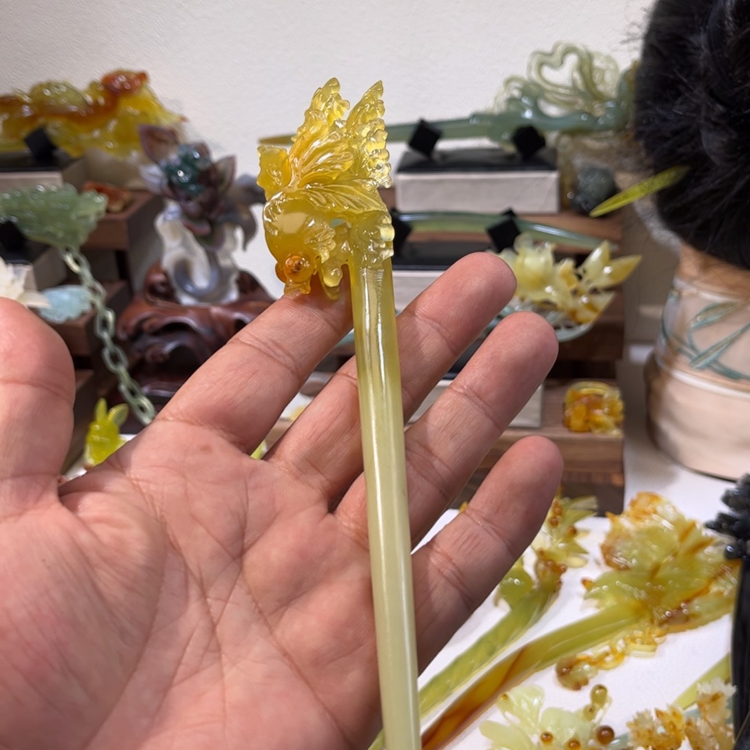 蛇纹石玉发簪合金阳**月