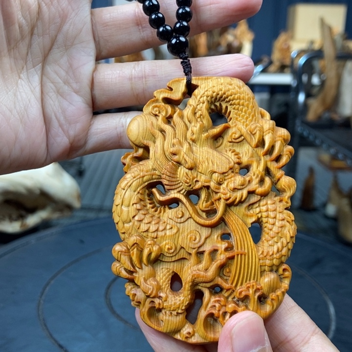 柏木（崖柏）手把件龙牌