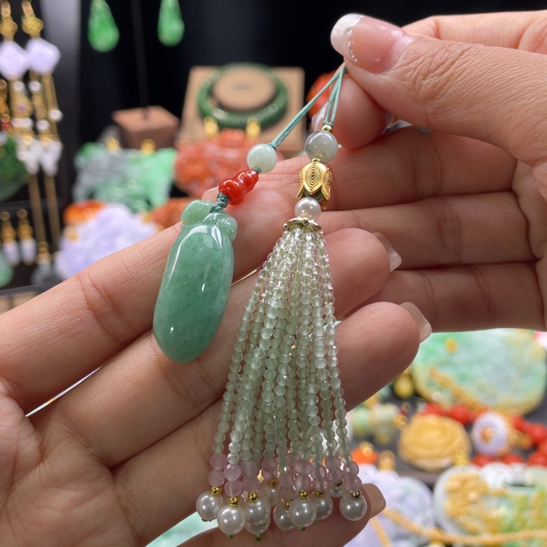 翡翠挂件未镶嵌代编织