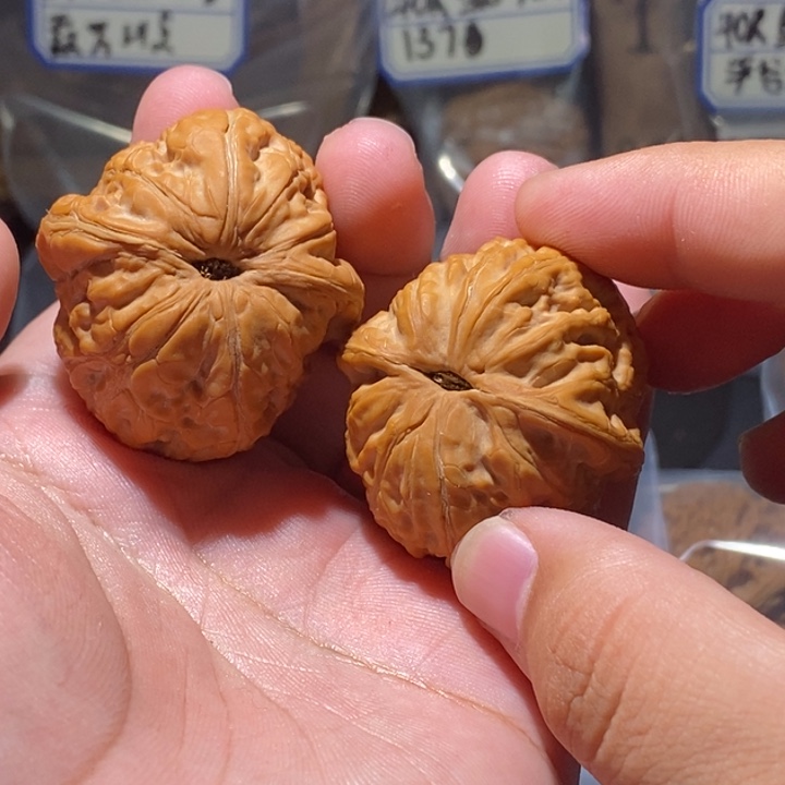 ****了文玩核桃吊坠41全品元宝