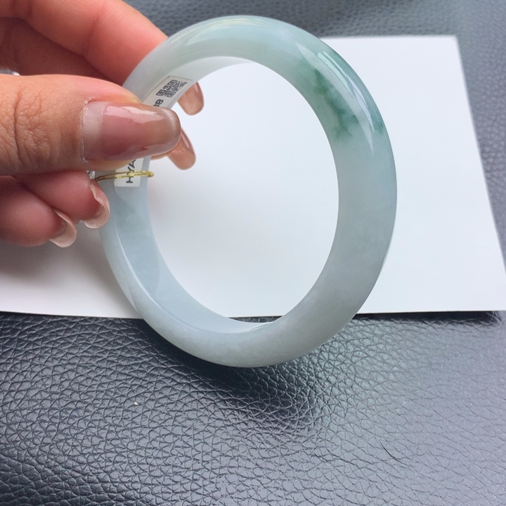 翡翠手镯未镶嵌天然翡翠手镯