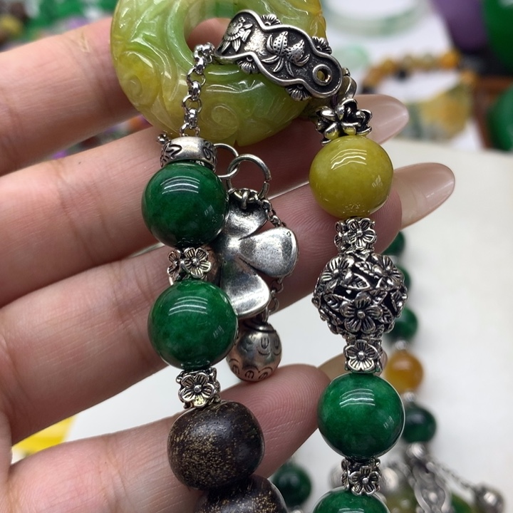 颈饰未镶嵌翡翠吊坠