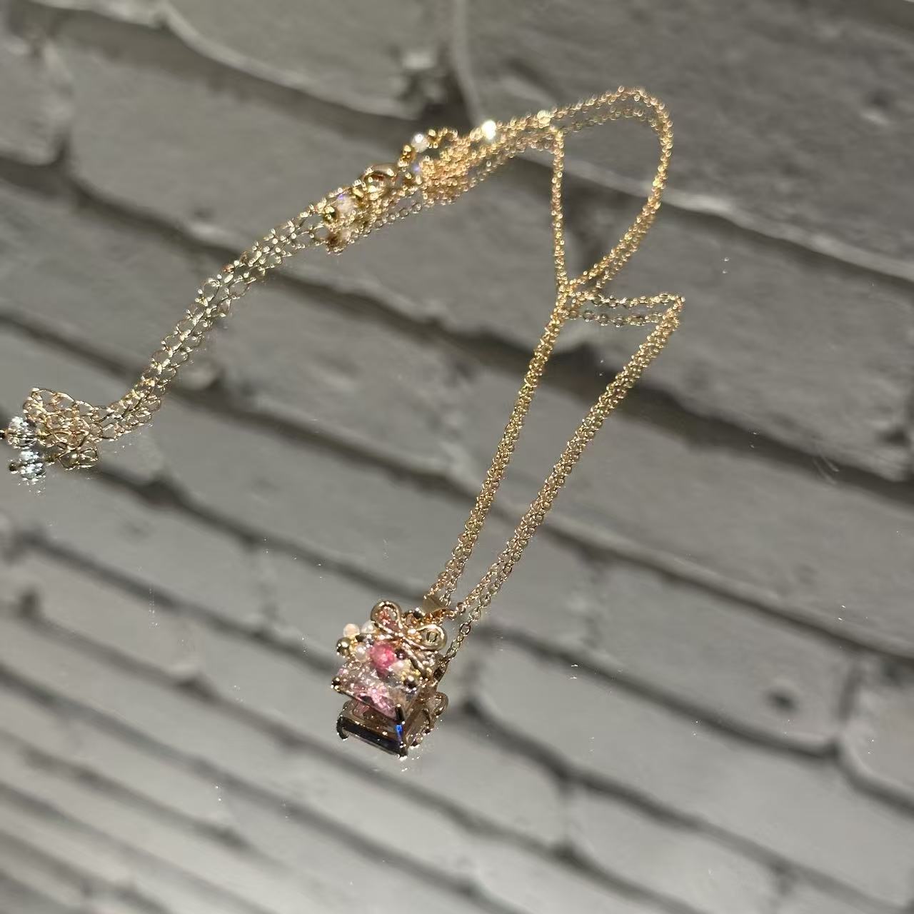 合金莫桑石项链 粉色礼物盒子 项链小众百搭设计感个性冷淡风颈链