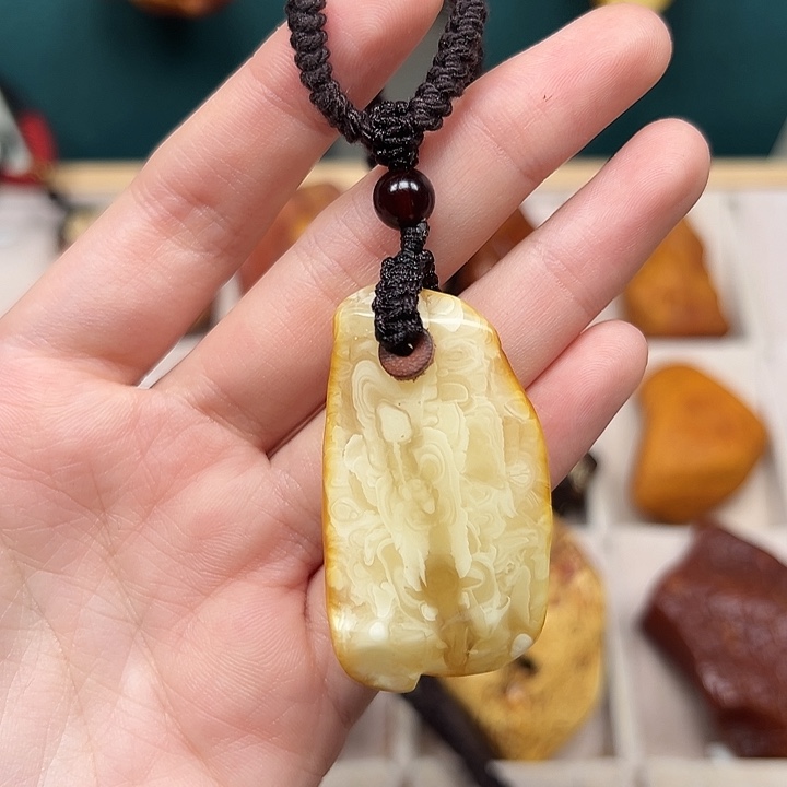 琥珀珠宝奇石未镶嵌